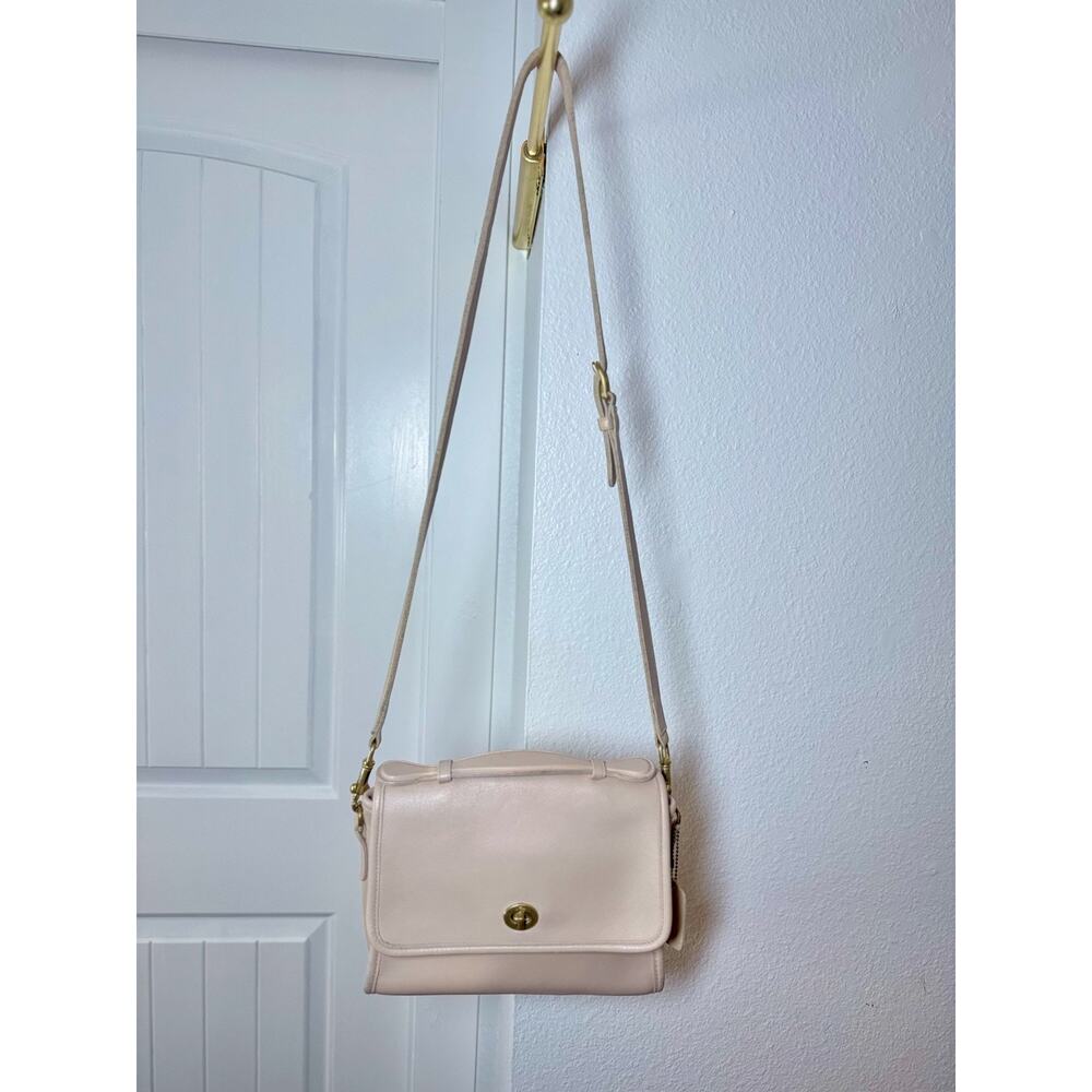 SOLD - Vintage Coach Court Bag - *RARE* Cream or Putty - 9870 90's cross body